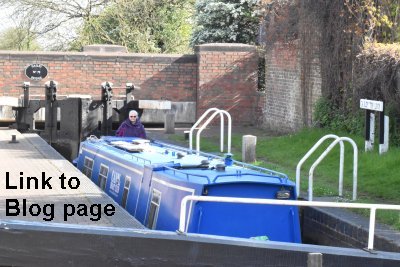 Narrowboat trip from Worcester to Stafford. Link to blog page